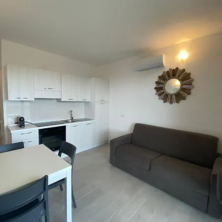 Casa Vacanze Di Ale&gio Con Terrazzo Vista Mare 카스텔사르도